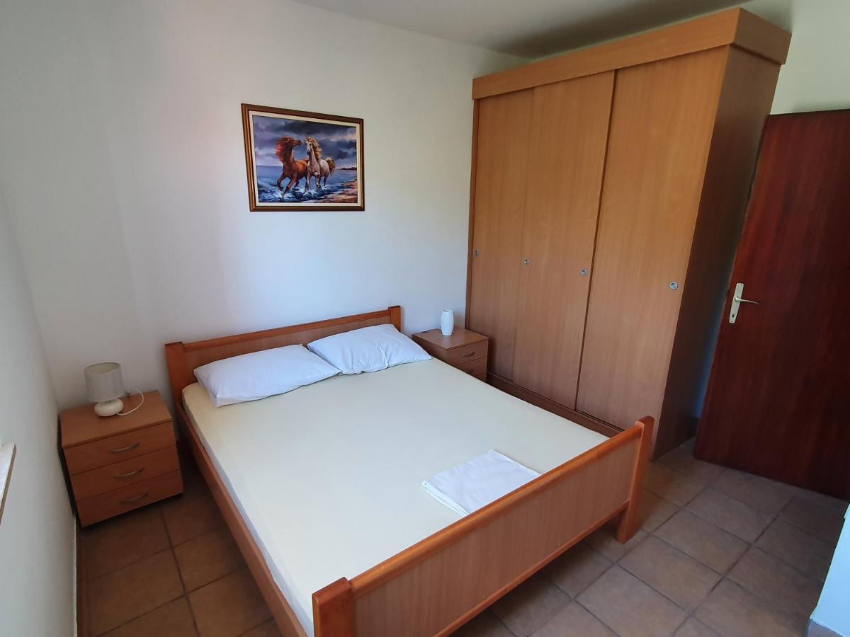 Apartments Viktor Rogoznica  Kültér fotó