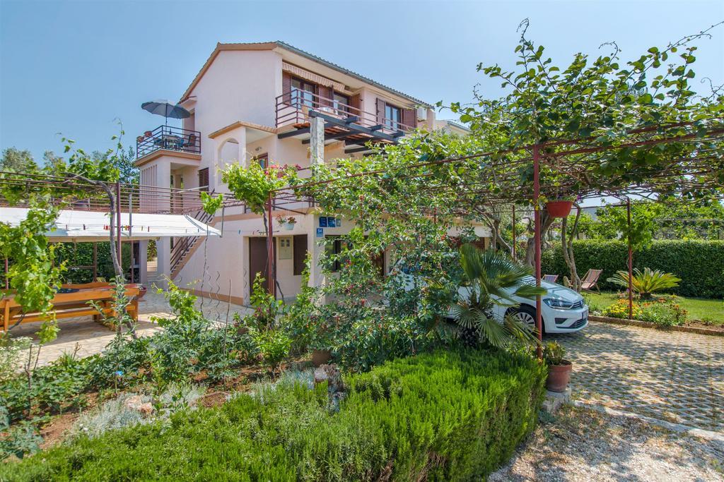 Apartments Viktor Rogoznica  Kültér fotó